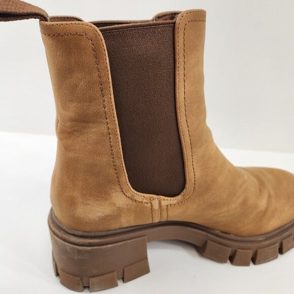 Call it Spring Vegan Leather Chelsea Boots Tan Size 7 - Picture 4 of 12